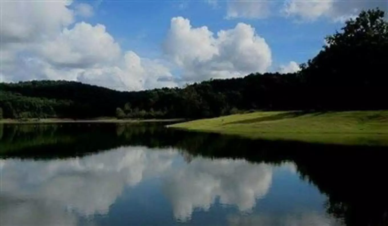 عکس  دریاچه سقالکسار